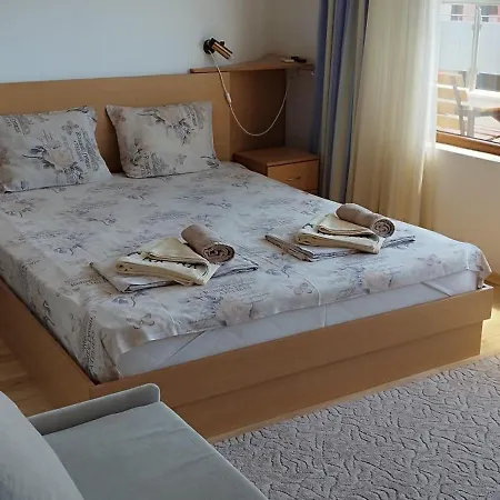 Anchors 招待所 索佐波尔