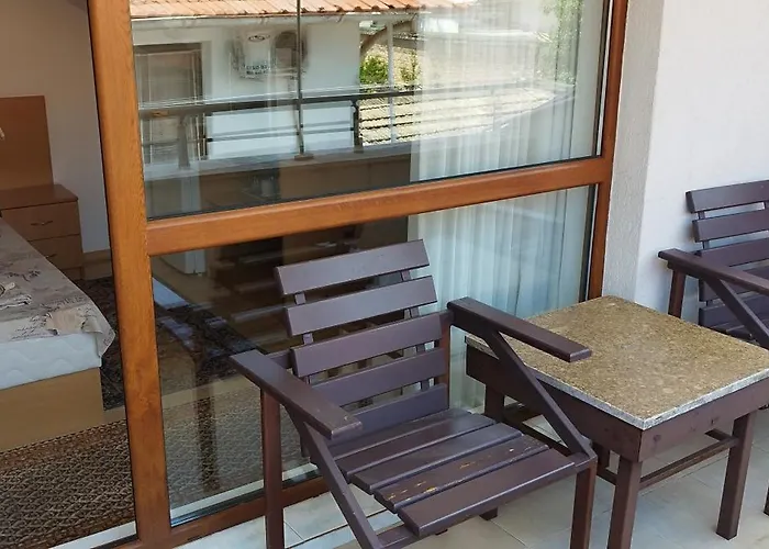 Anchors Guest house *